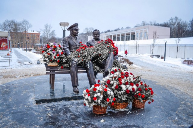 В Королеве открыли памятник Ю.А.Гагарину и С.П.Королеву