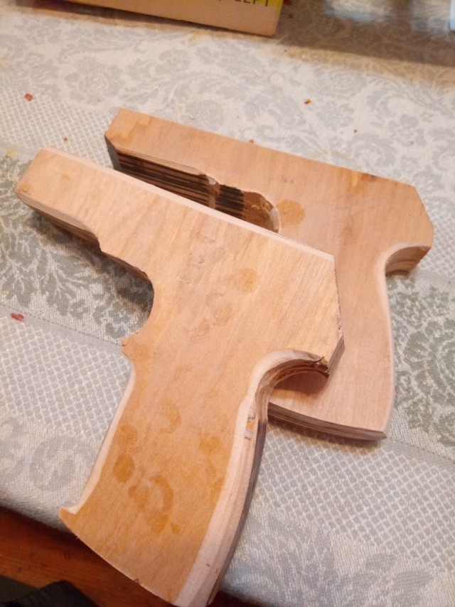 В апреле человеку 52. Не уймется никак