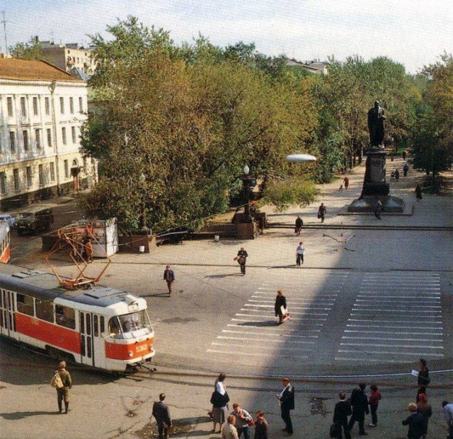 Москва и москвичи. Двадцатый век. 14.06.25