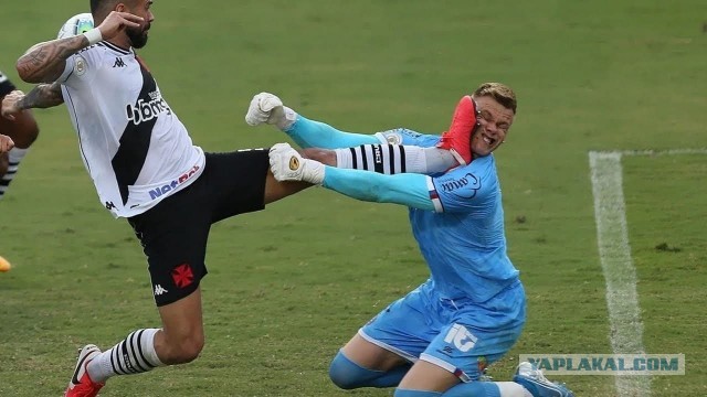 Футболистам не показывайте