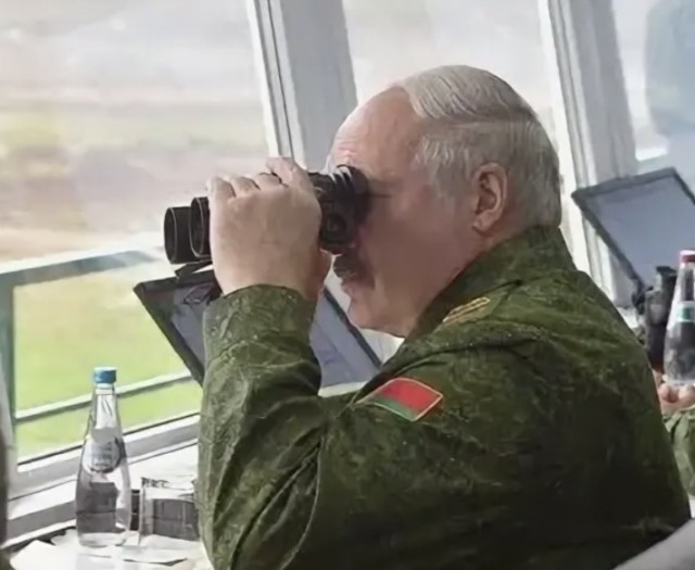 Большой брат следит за тобой⁠⁠