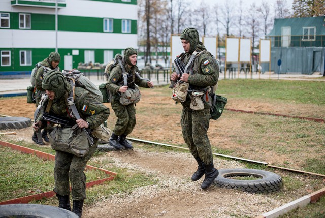 Фоторепортаж с проверки 45-й бригады ВДВ