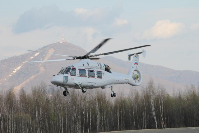 Первый летный экземпляр вертолета Ка-62