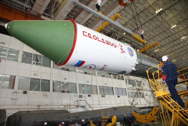Запуск Falcon 9 FT с грузовым кораблем Dragon к МКС
