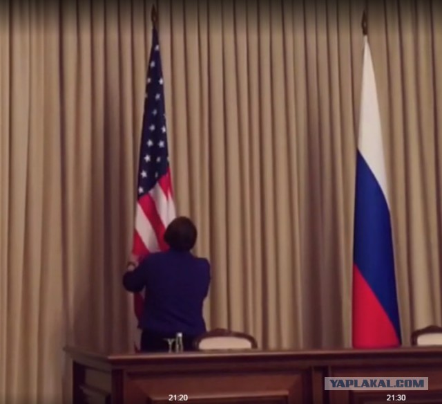 Лавров отчитал устроивших «базар» американских журналисток из пула Госдепа