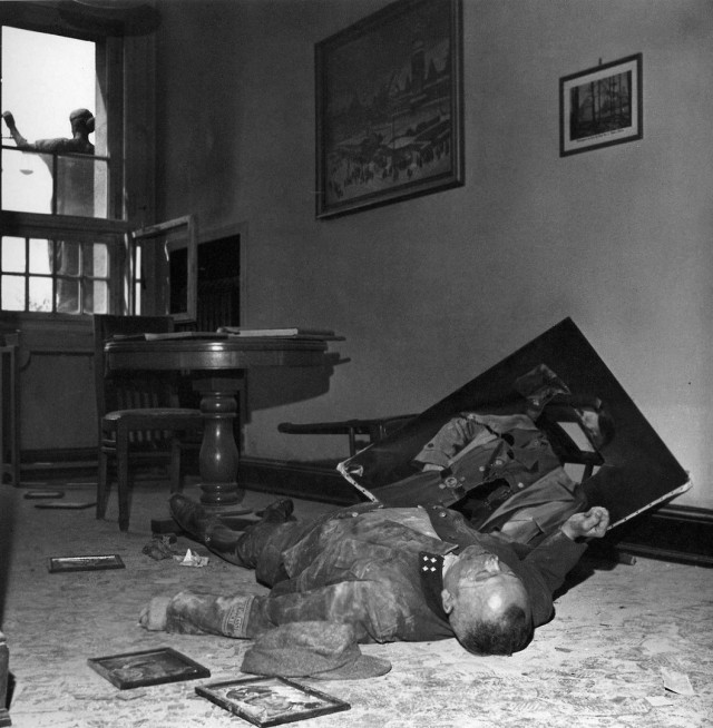 История в фотографиях