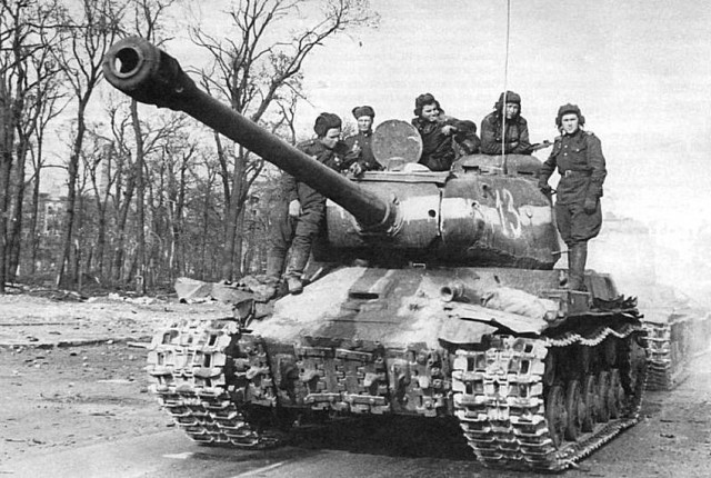2 мая 1945 года