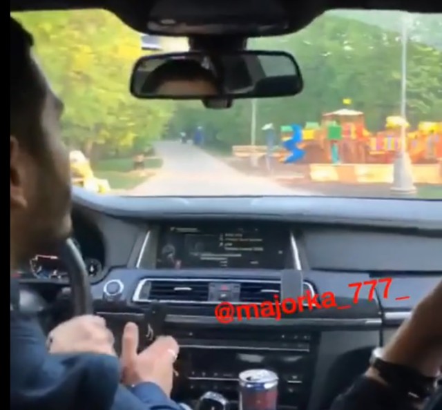 Видео с мажорами, разъезжающими по парку на авто