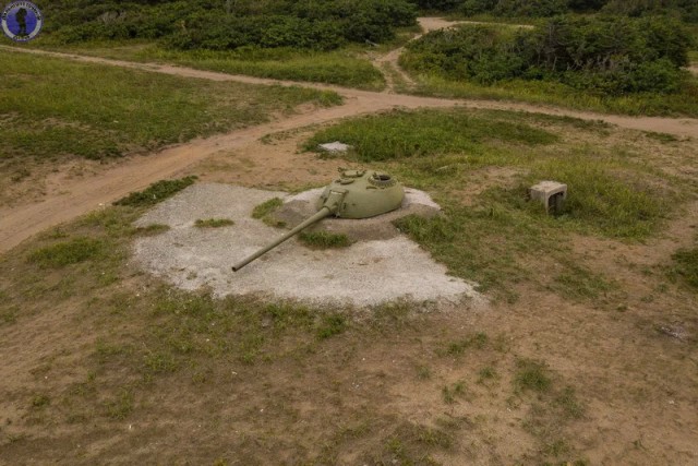 Заброшенный на Сахалине артиллерийский взвод танковых башен "Стародубское"