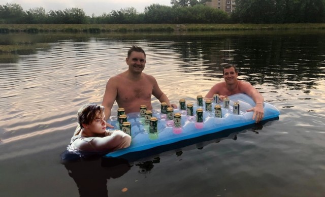 Фотожаба "Чуваки на отдыхе"