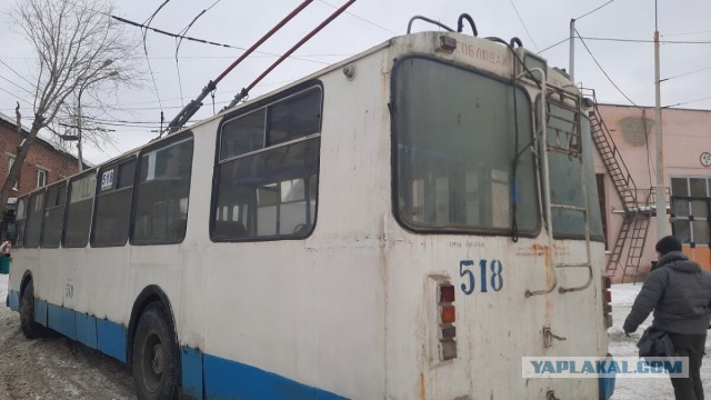В Мариуполе запущены первые троллейбусы