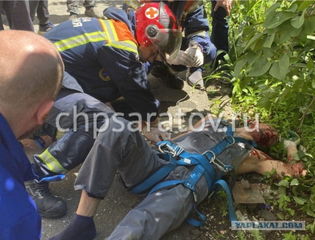 Пол протереть и покрывало в стирку кинуть