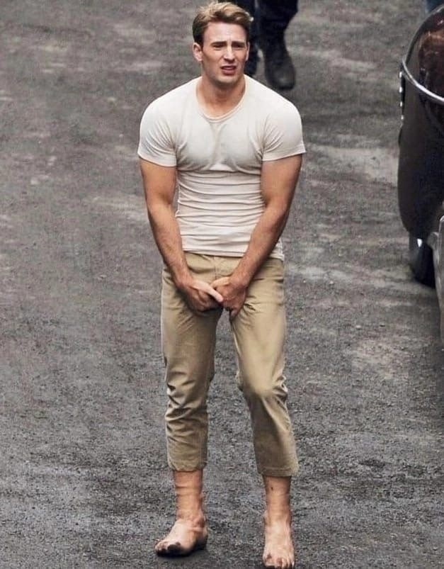 Камрады, нафотошопим новый мем?