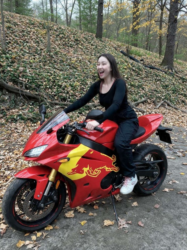 Фотожаба : "Фотошопте меня полностью".