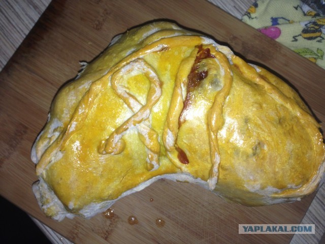 Баранья нога с куриной печенью