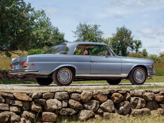 Автомобили RM Auctions. Июль 2015