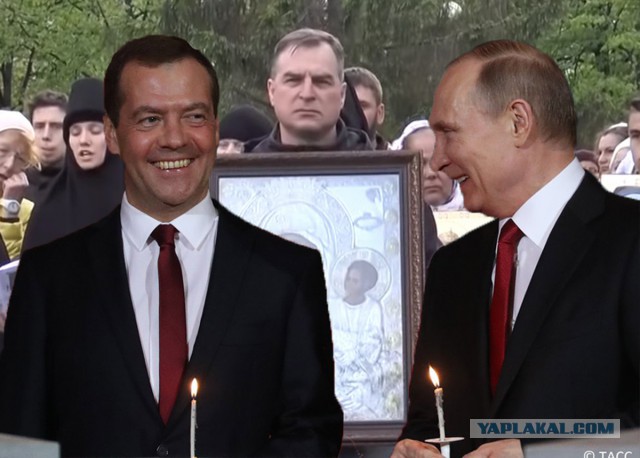 Получивший по морде «журналист»-провокатор не унимается