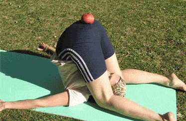 Яблоко не только полезно, но и...