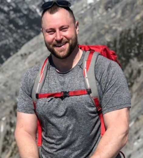 Пауэрлифтер назвался женщиной и побил женский рекорд, в знак протеста