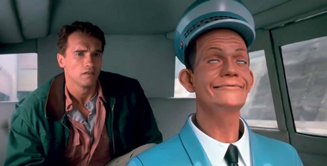 В Лос-Анжелесе мужчина опоздал на самолёт из-за того, что беспилотное такси не остановилось и кружило по парковке