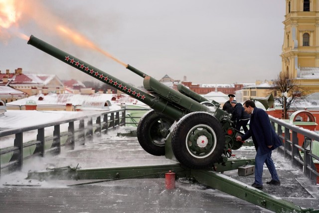 Правильно, чего зря валяться⁠