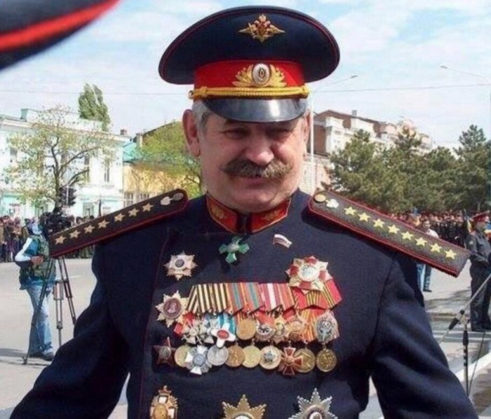 Очередной ряженый на Параде Победы сегодня
