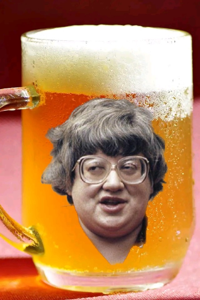 А из какой кружки вы пьёте на работе?