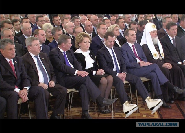 Я это вижу как то так, с ранней пятницей всех