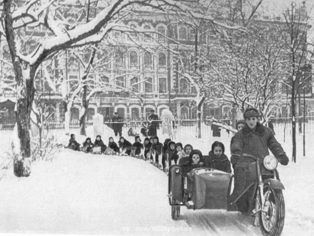 Советская эпоха в фотографиях.