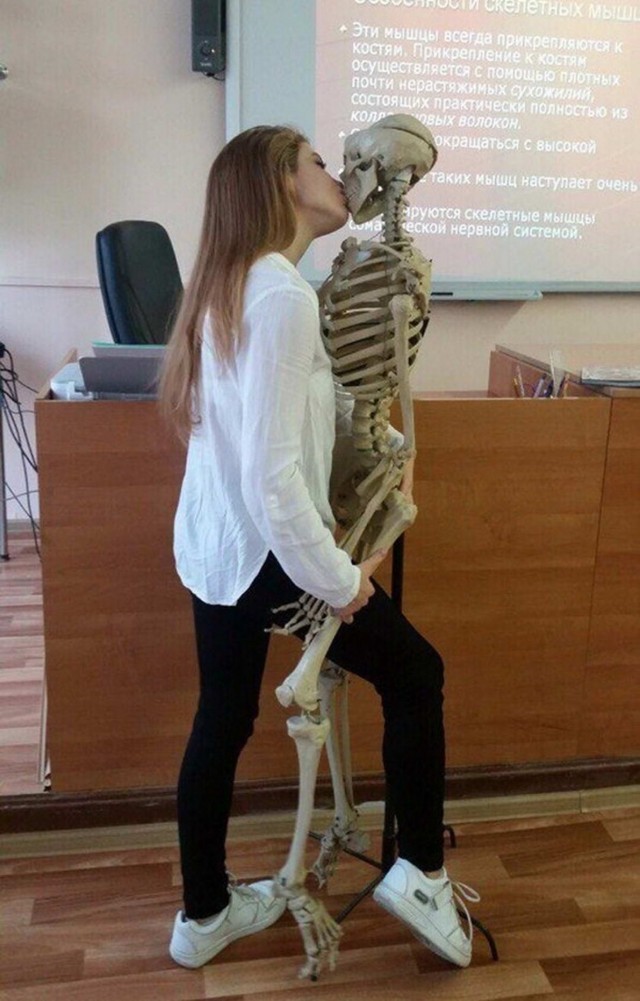 Забавные картинки с девушками