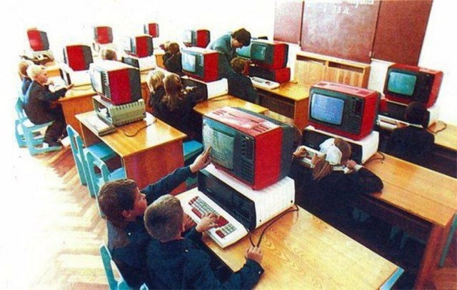 Вот так и пролетает жизнь... пока ты ждал ПяТнИцу!