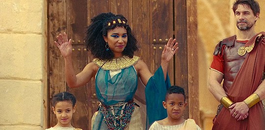 "Это 11-я чума Египта": "Царица Клеопатра" - один из худших сериалов Netflix за всю историю