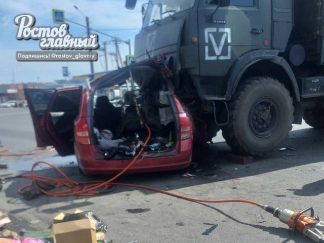 Мать с 6-летним сыном погибли, еще трое детей пострадали в ДТП с военным грузовиком