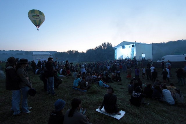 Пустые холмы 2011