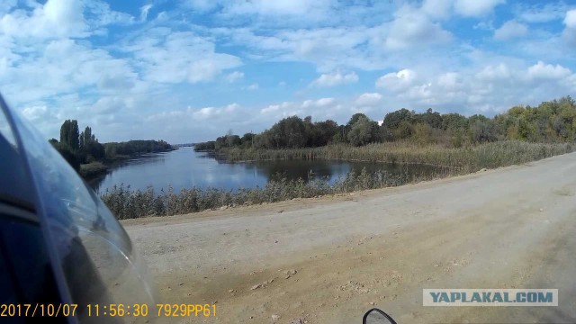 Плотина на Ростовском море треснула и может рухнуть