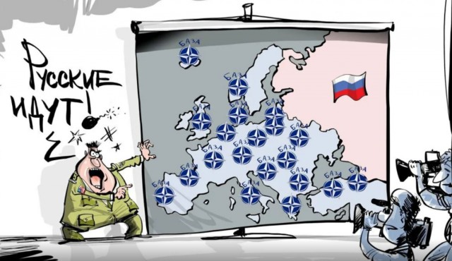 Латвийские военные в центре Риги пугают стрельбой своих граждан