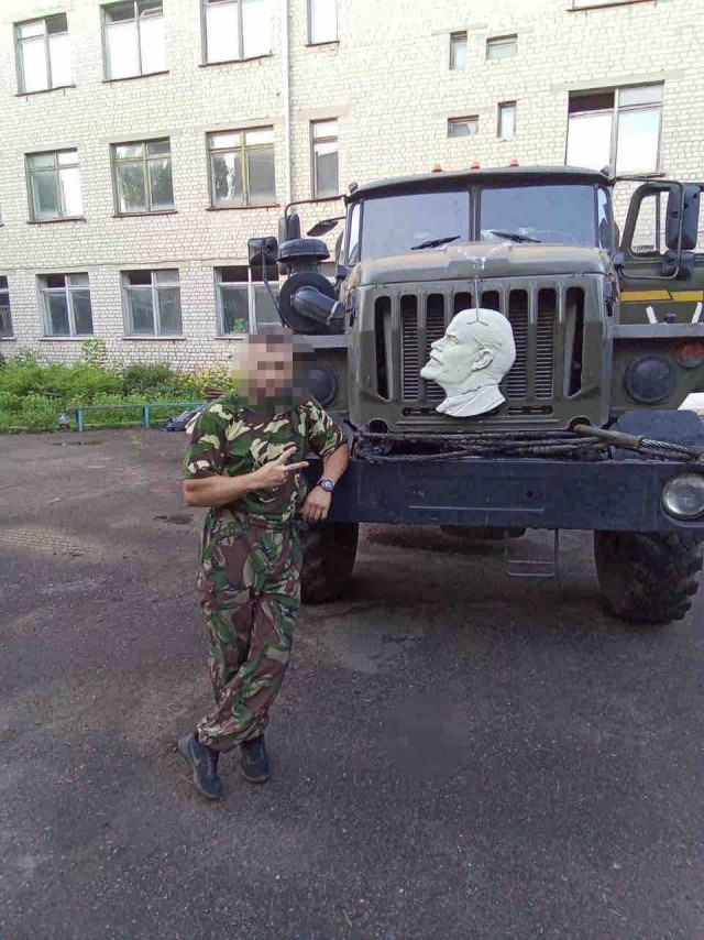 На памятник Екатерине II в Одессе нацепили колпак палача и веревочную петлю