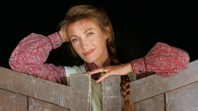 Орейро, Энистон, Андерсон: кто был главной красавицей зарубежных сериалов 90-х