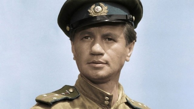 Интересные снимки известных людей 28.04.25