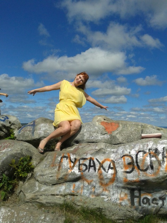Дуры, хватит выёживаться перед фотиком