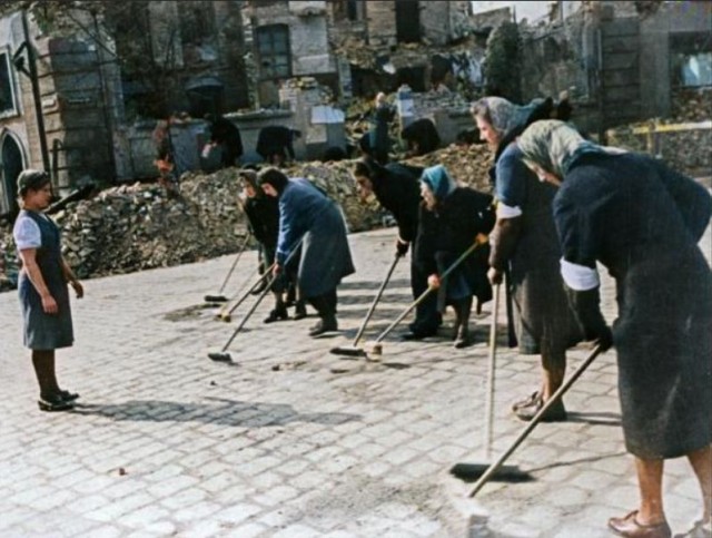 1945 год в 84 фотографиях