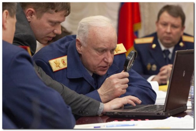 Уголовное дело об убийстве возбудили после гибели пенсионера на севере Москвы, которого избил пьяный сосед