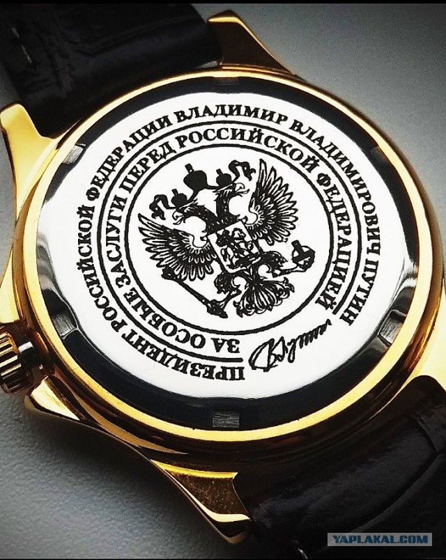 "Девочка, скажи нам, откуда у тебя столько медалек?"- "Добрый дядя командир дал"