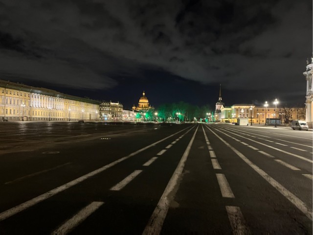 Город на Неве отмечает свой 322-й день рождения!