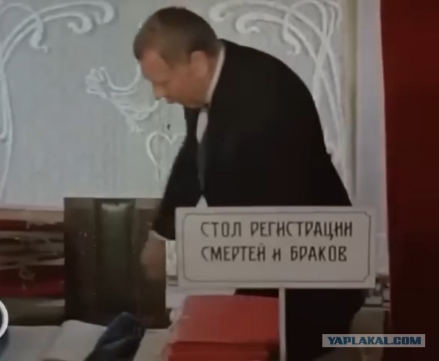 В РФ предлагают штрафовать за "дискредитацию духовных ценностей"