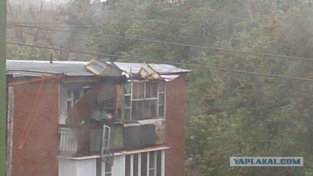 В Ростовской области бушует ураган