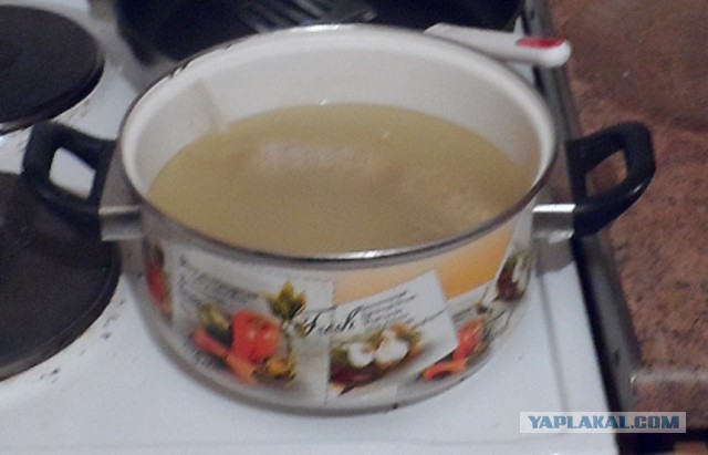 Куриные колбаски с гречей и котлетки
