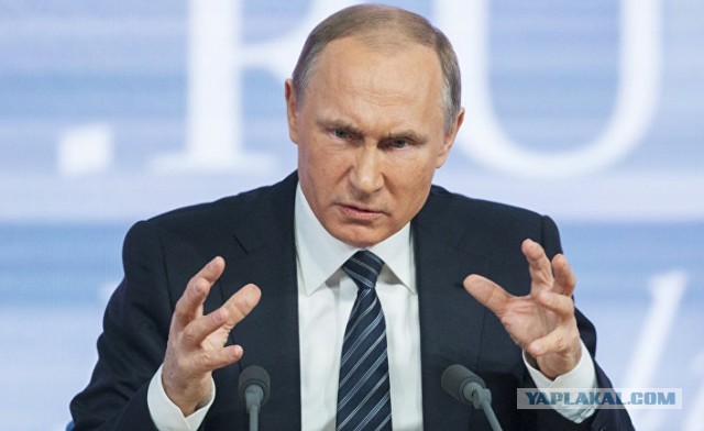 Глава британской разведки Мур назвал Россию "ослабевающей державой"