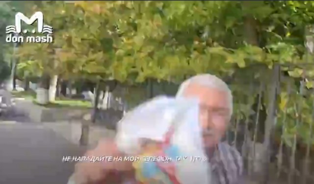 — Ты, отъ*бись, а. Не вынуждай.  — На что? — На то, что сейчас пиз*юлей получишь