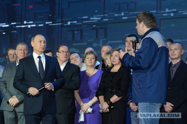 Завод ГАЗ, где Путин заявил о своем самовыдвижении, остановил свое производство